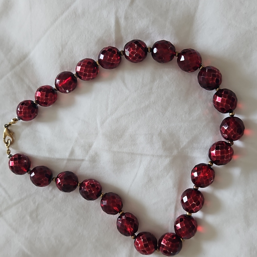 Vintage Red Beaded Necklace and Earring Set - Picture 4 of 7